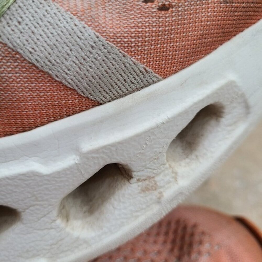 On Running Cloudeclipse Orange Road Running Sneak… - image 4